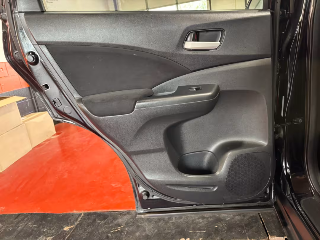 2014 Honda CR-V - 5J6RM4H57EL061882 - Image #32