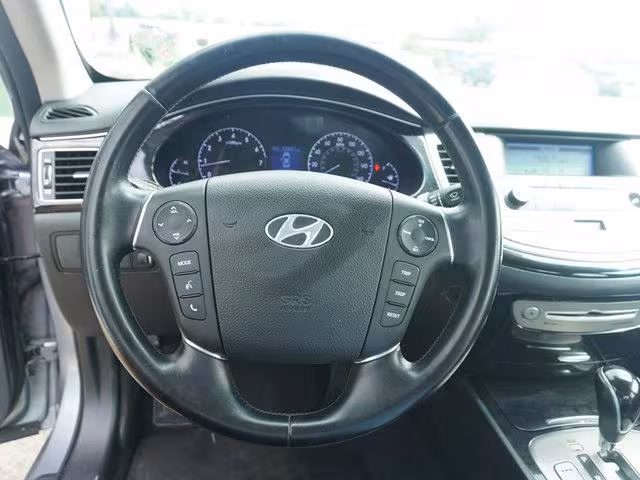2014 Hyundai Genesis - KMHGC4DD6EU264541 - Image #26