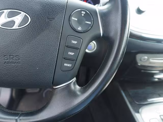 2014 Hyundai Genesis - KMHGC4DD6EU264541 - Image #28