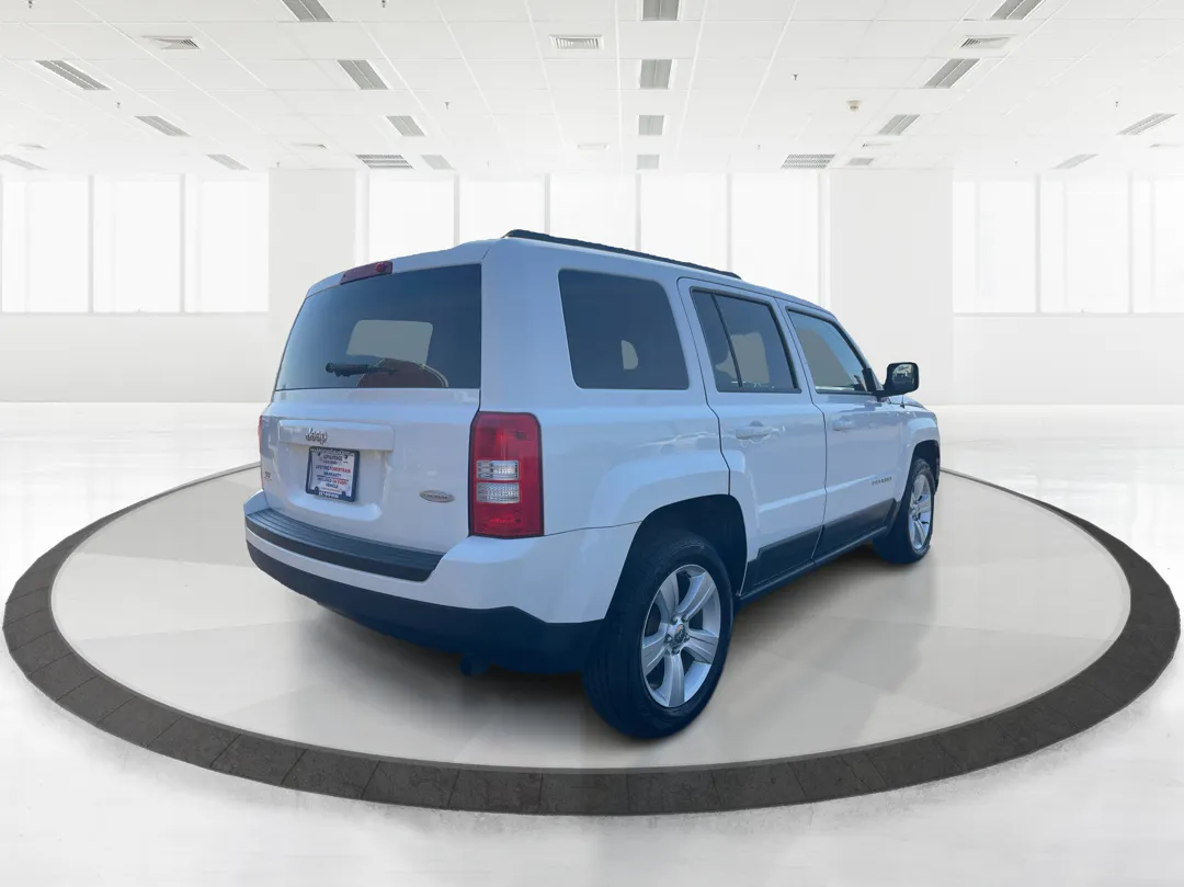 2014 Jeep Patriot - 1C4NJPFB0ED911627 - Image #2