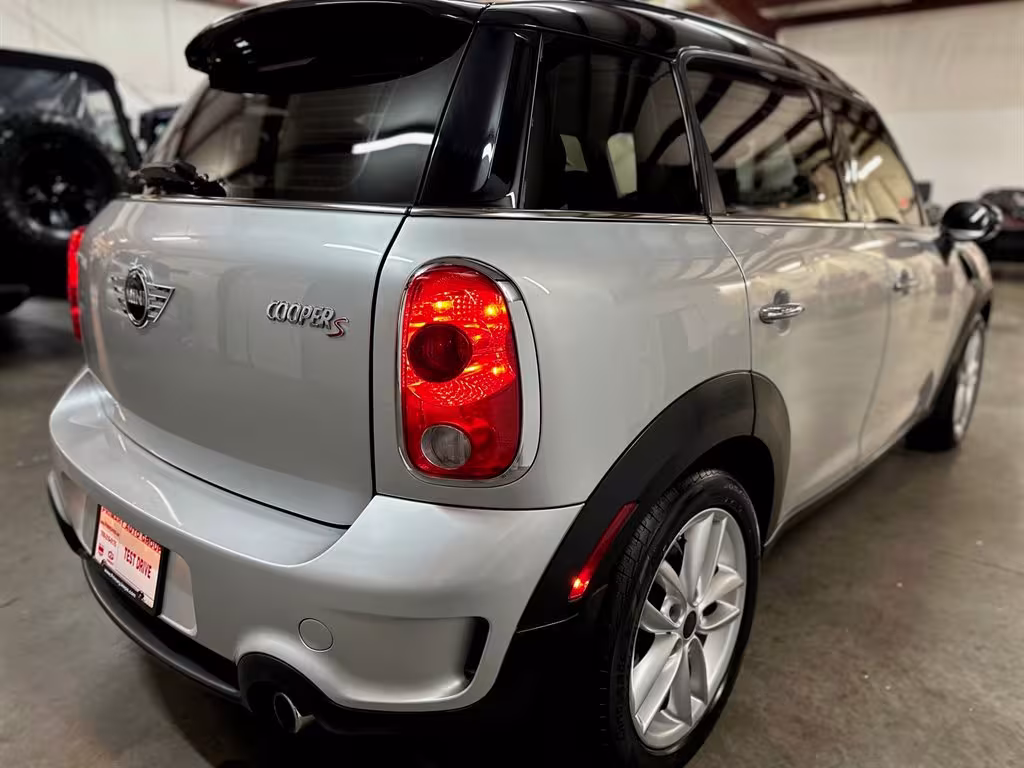 2014 Mini Countryman - WMWZC3C5XEWP52331 - Image #6