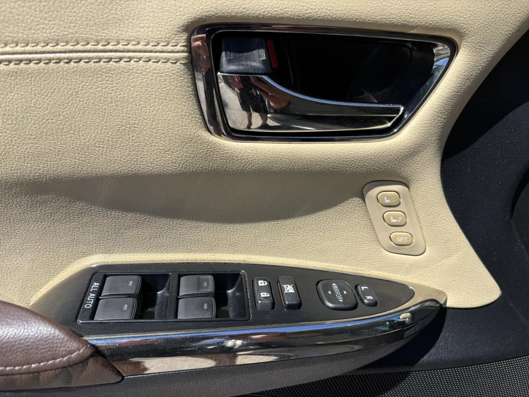 2014 Toyota Avalon Hybrid - 4T1BD1EB6EU023386 - Image #30