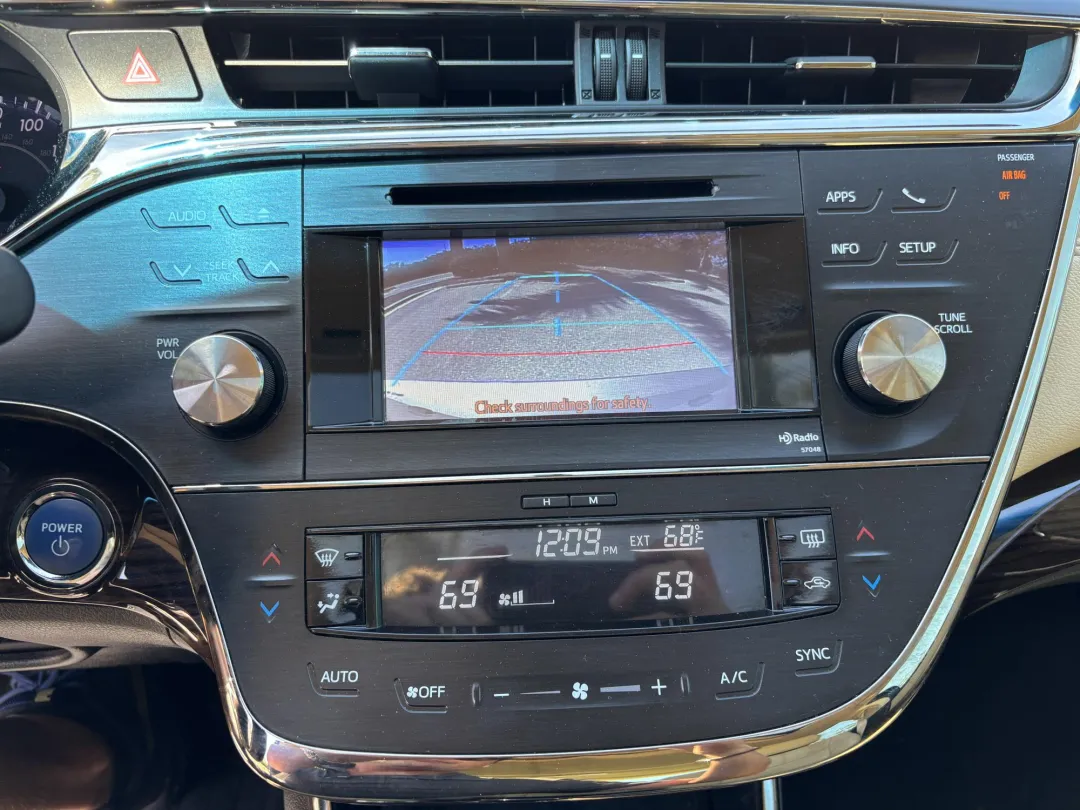 2014 Toyota Avalon Hybrid - 4T1BD1EB6EU023386 - Image #32