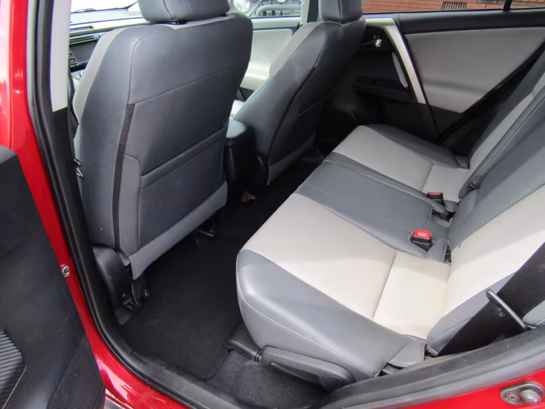 2014 Toyota RAV4 - 2T3YFREV0EW090649 - Image #5