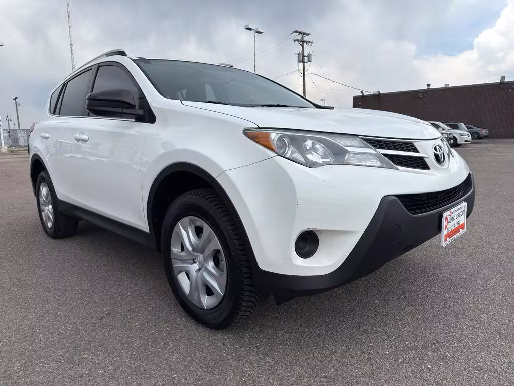 2014 Toyota RAV4 - JTMBFREV9ED079815 - Image #3