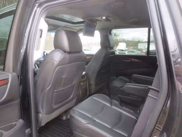 2015 Cadillac Escalade - 1GYS4MKJ7FR657015 - Image #10