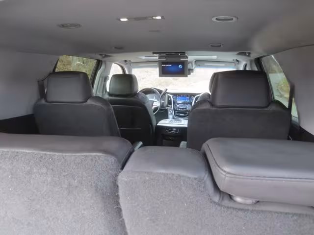 2015 Cadillac Escalade - 1GYS4MKJ7FR657015 - Image #11