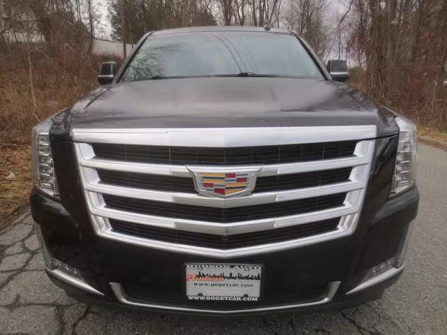 2015 Cadillac Escalade - 1GYS4MKJ7FR657015 - Image #2