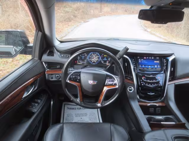 2015 Cadillac Escalade - 1GYS4MKJ7FR657015 - Image #9