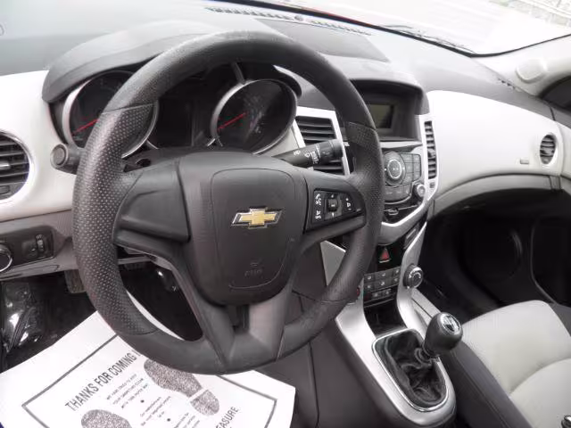 2015 Chevrolet Cruze - 1G1PB5SG9F7203199 - Image #2