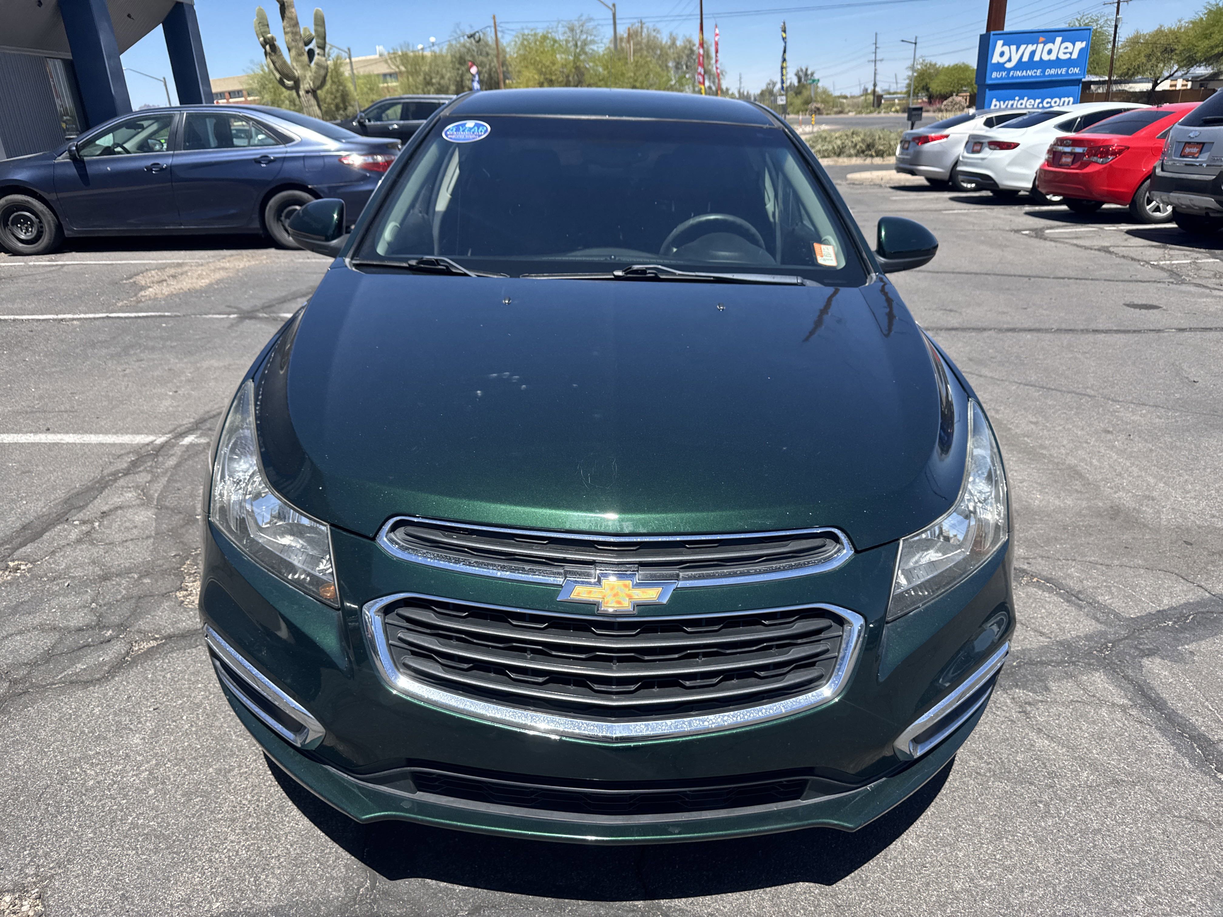 2015 Chevrolet Cruze - 1G1PC5SB0F7137479 - Image #2