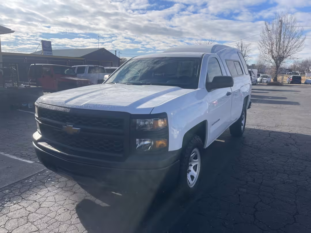 2015 Chevrolet Silverado 1500 - 1GCNKPEH8FZ340900 - Image #2
