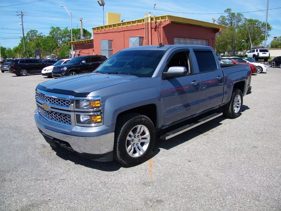 2015 Chevrolet Silverado 1500 - 3GCUKREC7FG490301 - Image #1