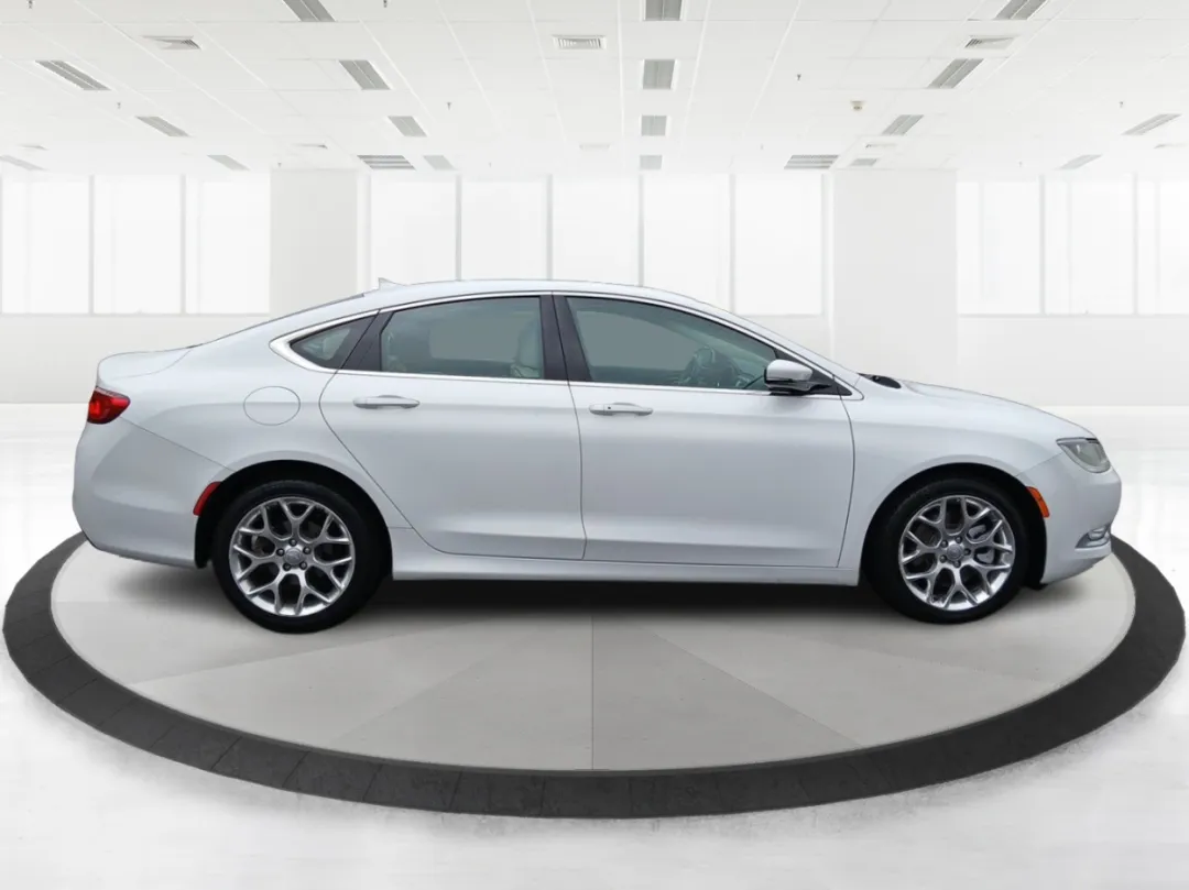 2015 Chrysler 200 - 1C3CCCEG3FN664529 - Image #2