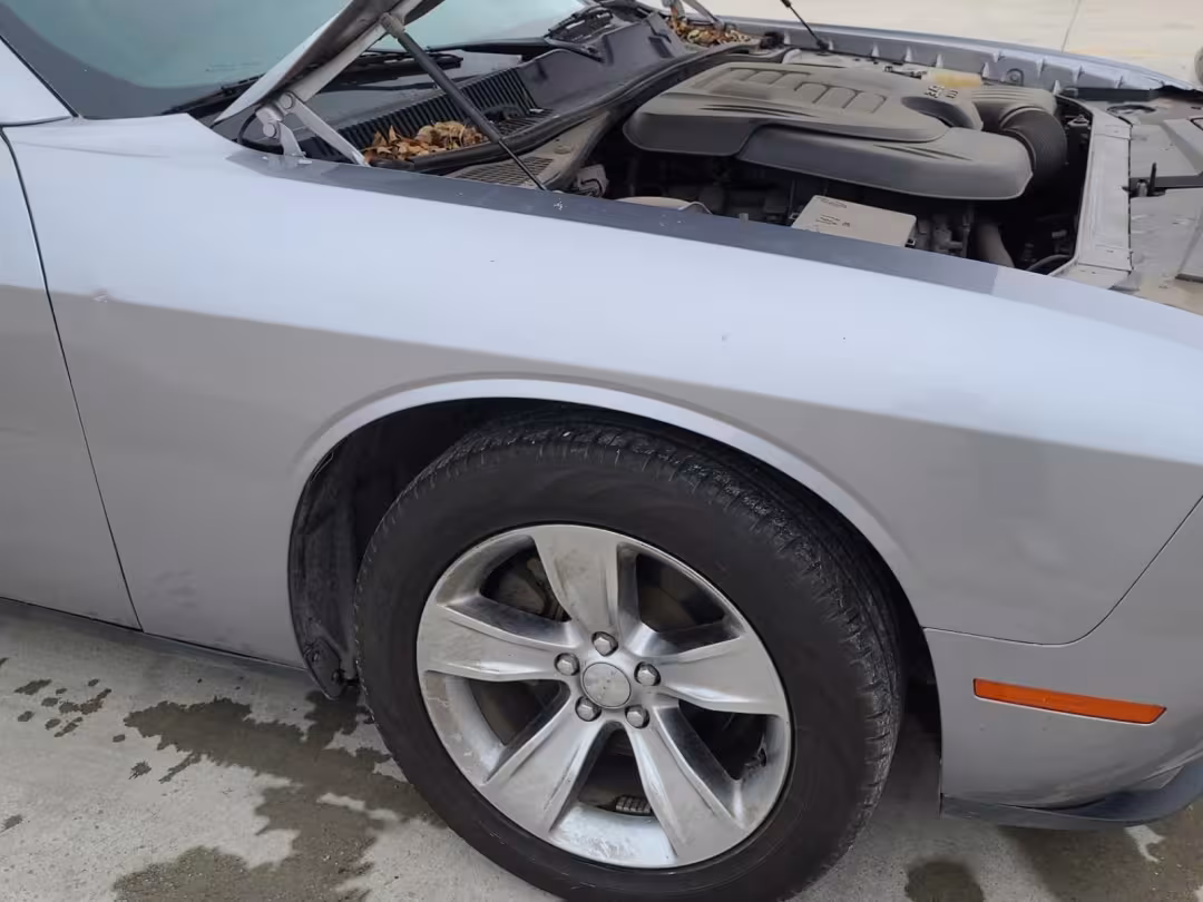 2015 Dodge Challenger - 2C3CDZAGXFH798145 - Image #21