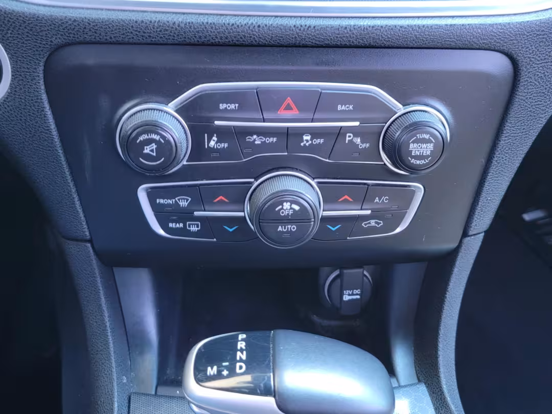 2015 Dodge Charger - 2C3CDXCTXFH879662 - Image #12