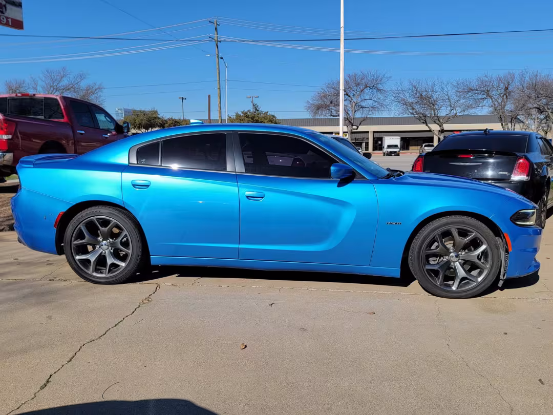 2015 Dodge Charger - 2C3CDXCTXFH879662 - Image #2