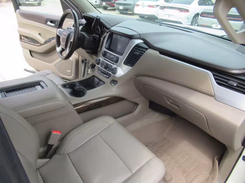 2015 GMC Yukon - 1GKS2BKCXFR569825 - Image #14