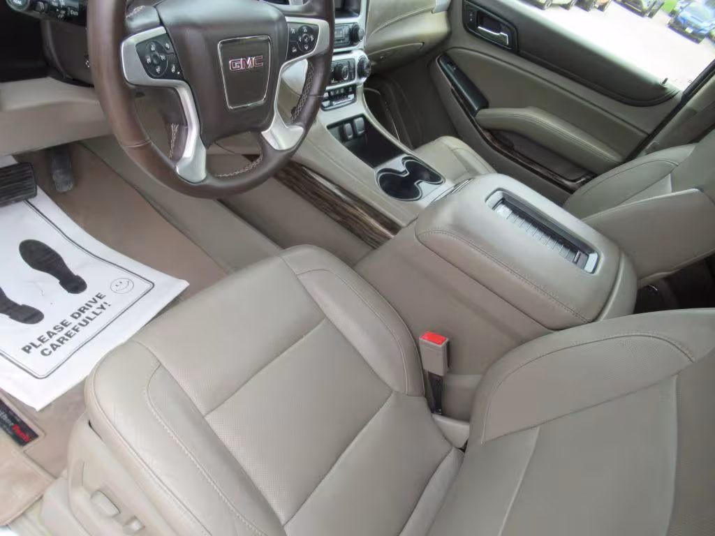 2015 GMC Yukon - 1GKS2BKCXFR569825 - Image #18