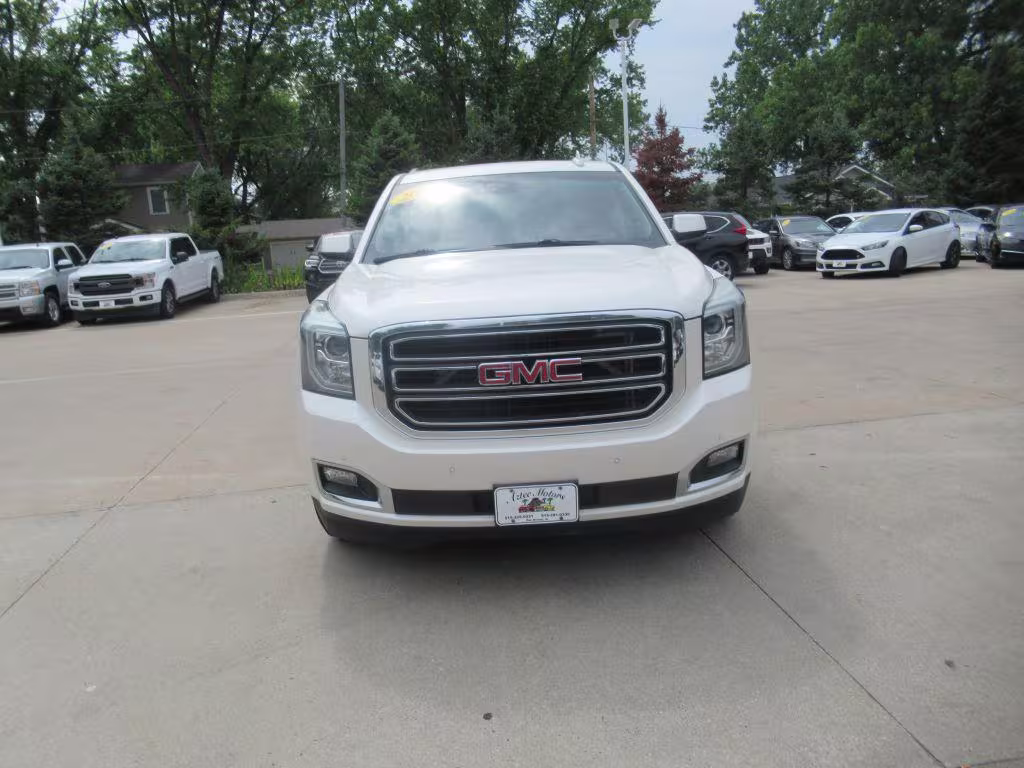 2015 GMC Yukon - 1GKS2BKCXFR569825 - Image #2