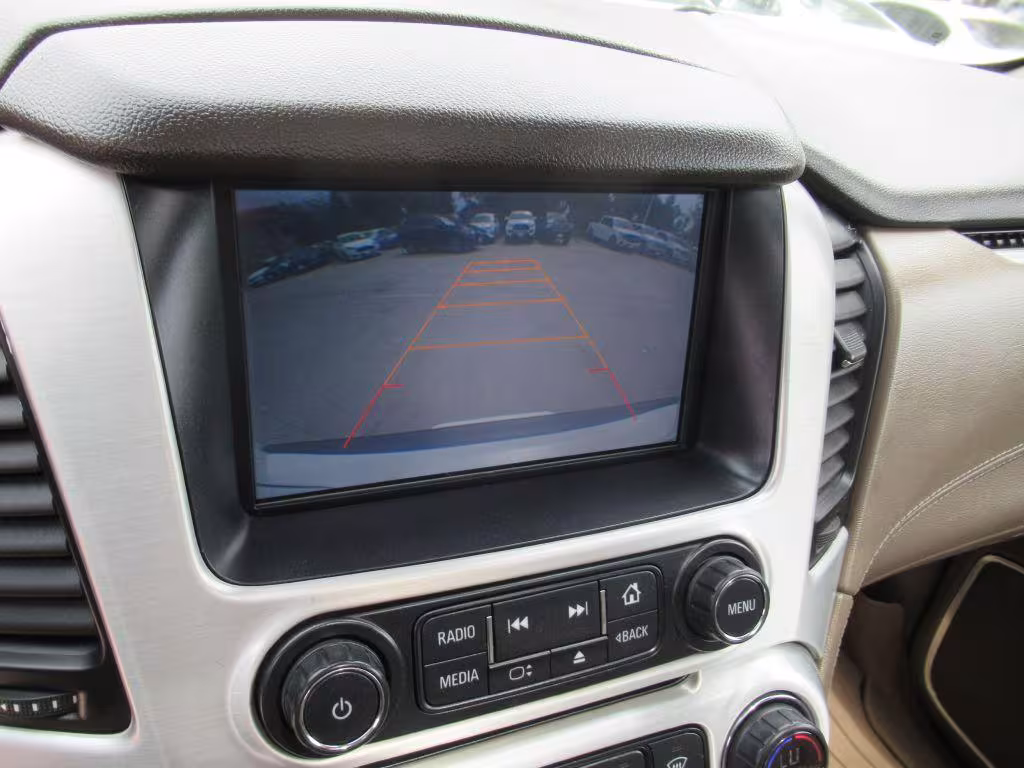 2015 GMC Yukon - 1GKS2BKCXFR569825 - Image #26