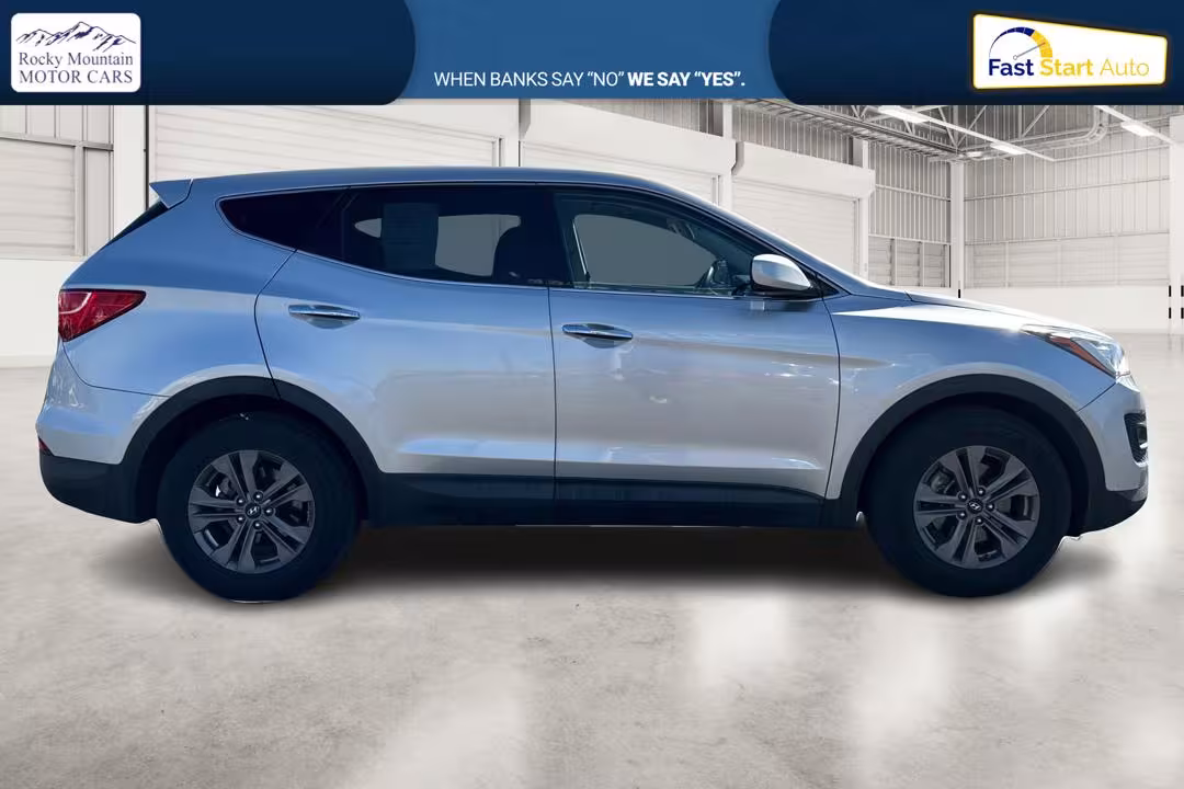 2015 Hyundai Santa Fe - 5XYZT3LB1FG277997 - Image #2
