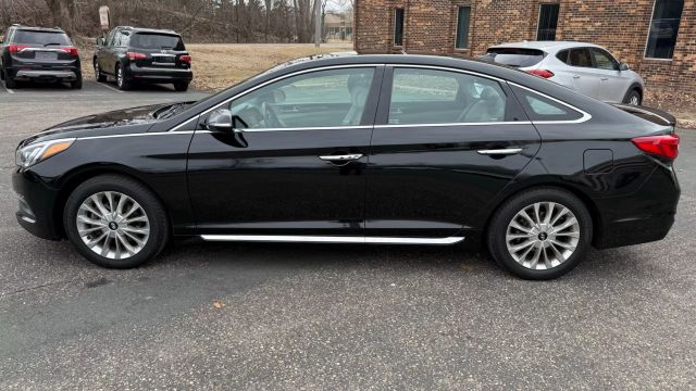 2015 Hyundai Sonata - 5NPE34AF7FH051756 - Image #2
