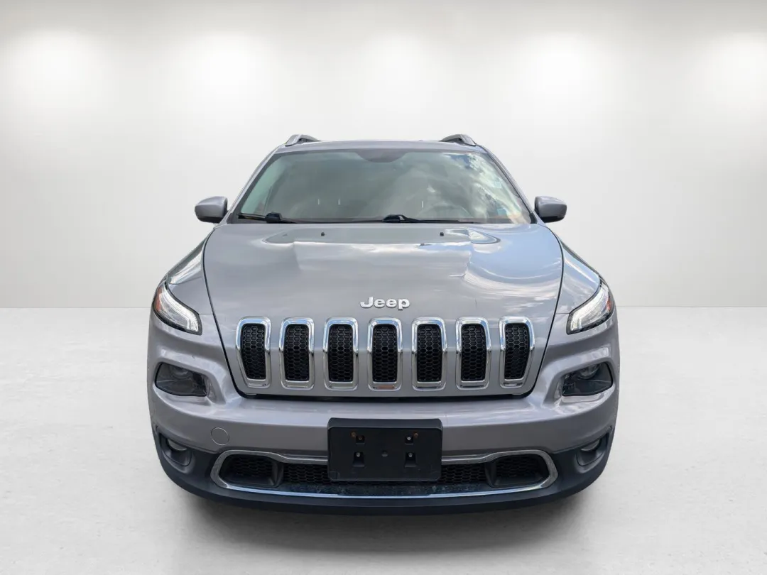 2015 Jeep Cherokee - 1C4PJLDS8FW517643 - Image #2