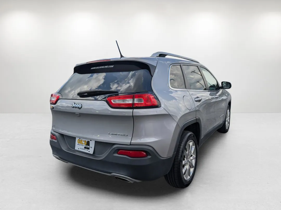 2015 Jeep Cherokee - 1C4PJLDS8FW517643 - Image #5