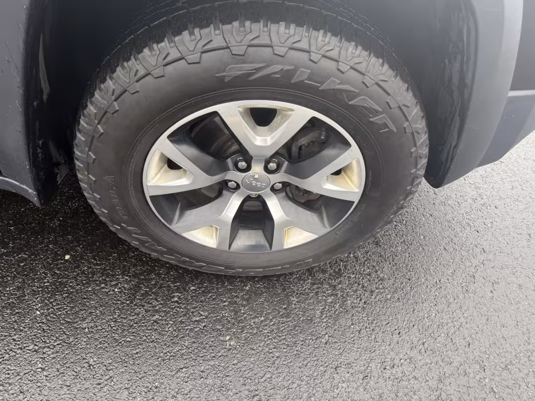 2015 Jeep Cherokee - 1C4PJMBB4FW776283 - Image #23