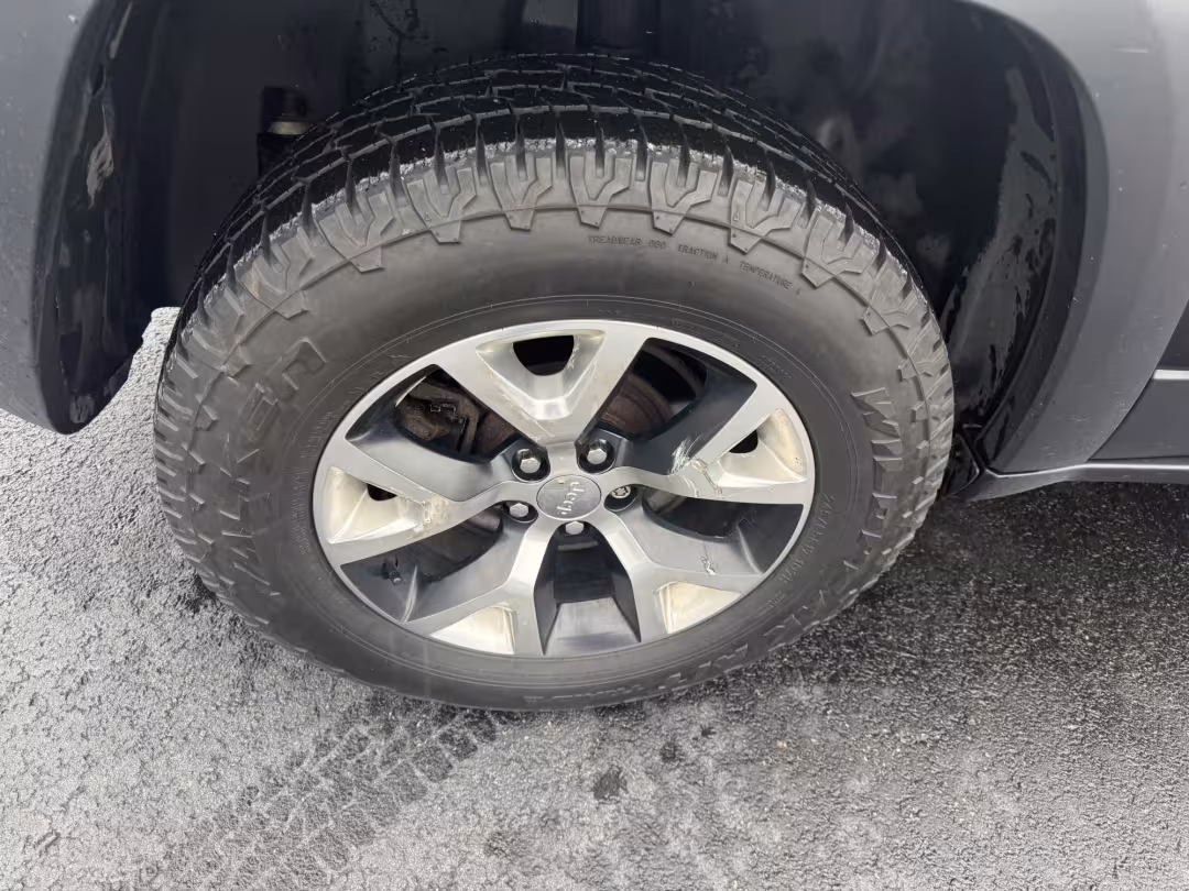 2015 Jeep Cherokee - 1C4PJMBB4FW776283 - Image #25