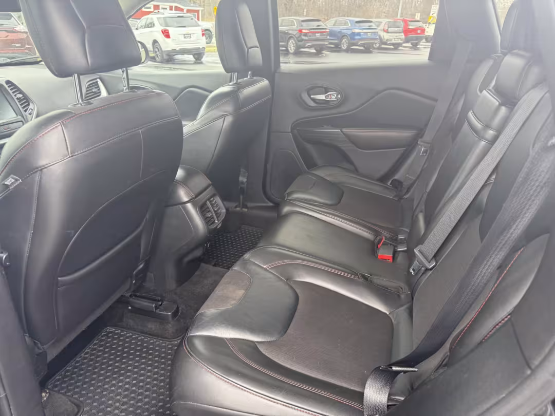 2015 Jeep Cherokee - 1C4PJMBB4FW776283 - Image #33