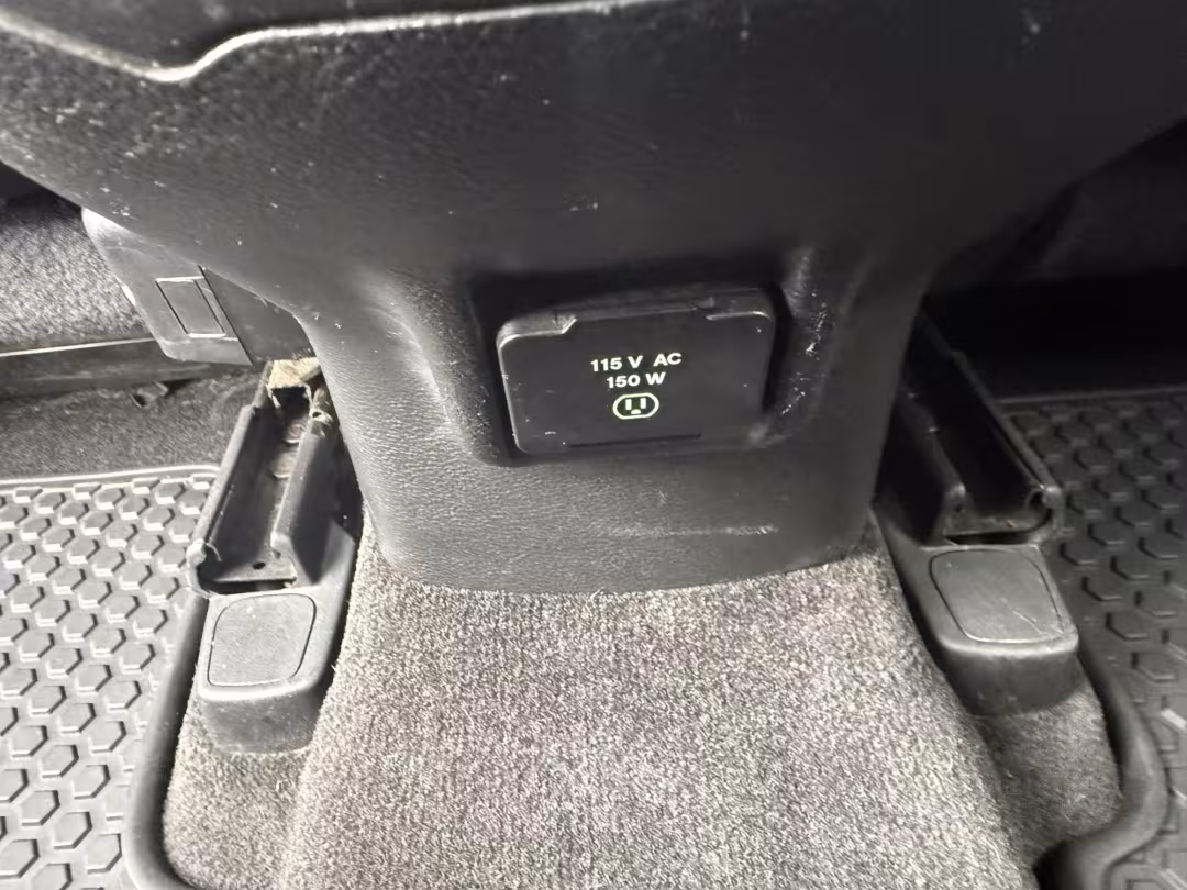 2015 Jeep Cherokee - 1C4PJMBB4FW776283 - Image #35