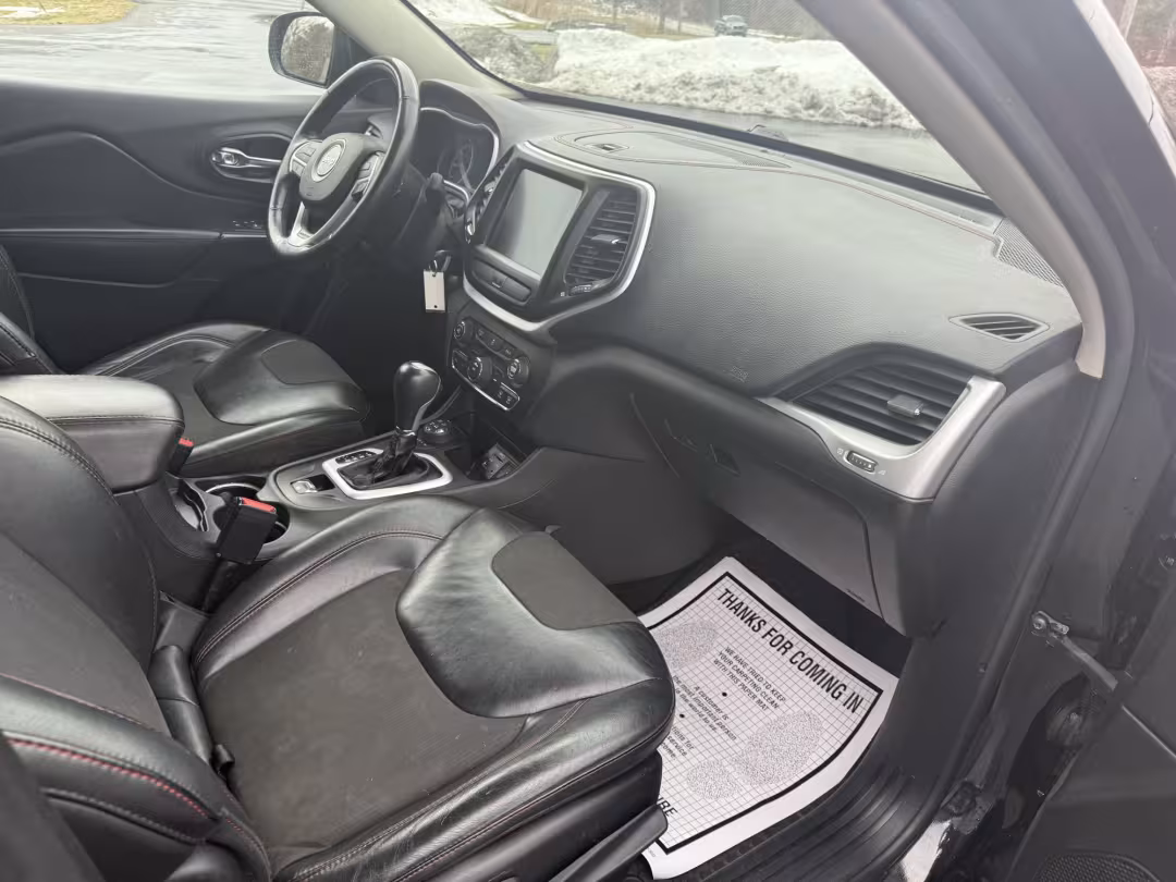 2015 Jeep Cherokee - 1C4PJMBB4FW776283 - Image #38