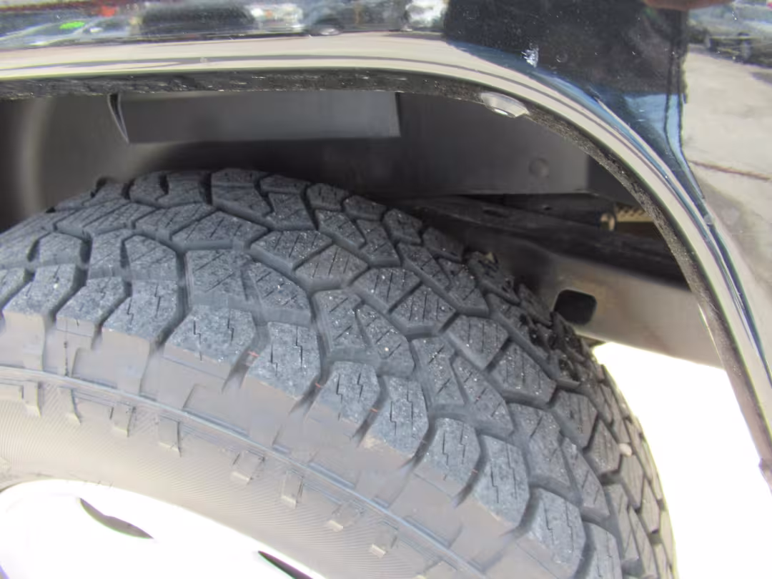 2015 Jeep Wrangler - 1C4BJWEG8FL723147 - Image #11