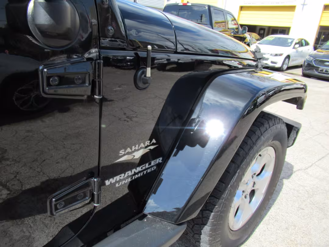 2015 Jeep Wrangler - 1C4BJWEG8FL723147 - Image #14