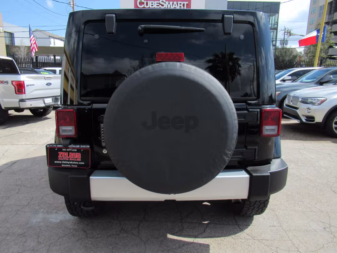 2015 Jeep Wrangler - 1C4BJWEG8FL723147 - Image #16