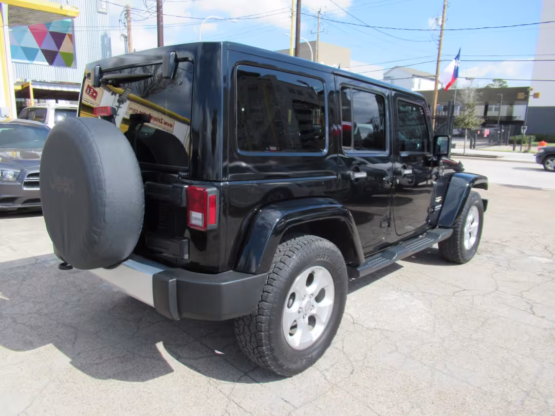 2015 Jeep Wrangler - 1C4BJWEG8FL723147 - Image #17