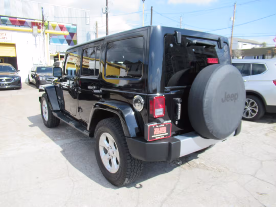 2015 Jeep Wrangler - 1C4BJWEG8FL723147 - Image #3