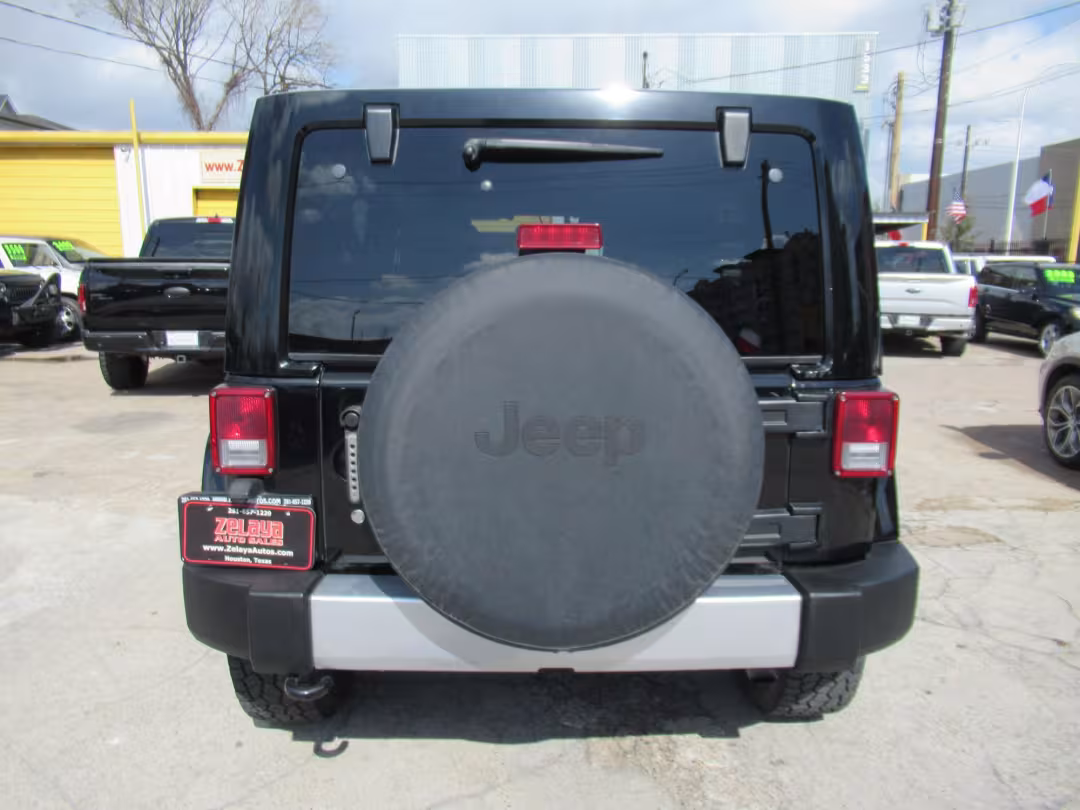 2015 Jeep Wrangler - 1C4BJWEG8FL723147 - Image #4