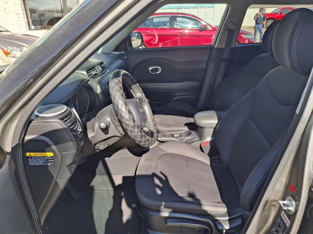2015 Kia Soul - KNDJN2A25F7135394 - Image #10