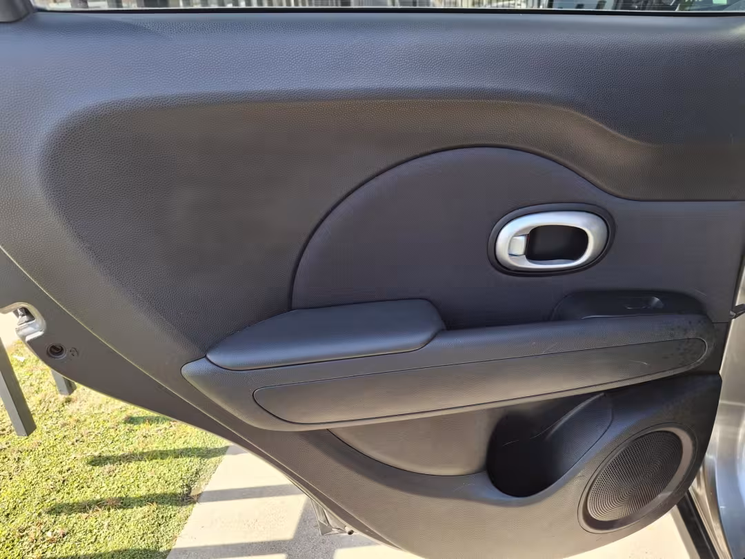 2015 Kia Soul - KNDJN2A25F7135394 - Image #16