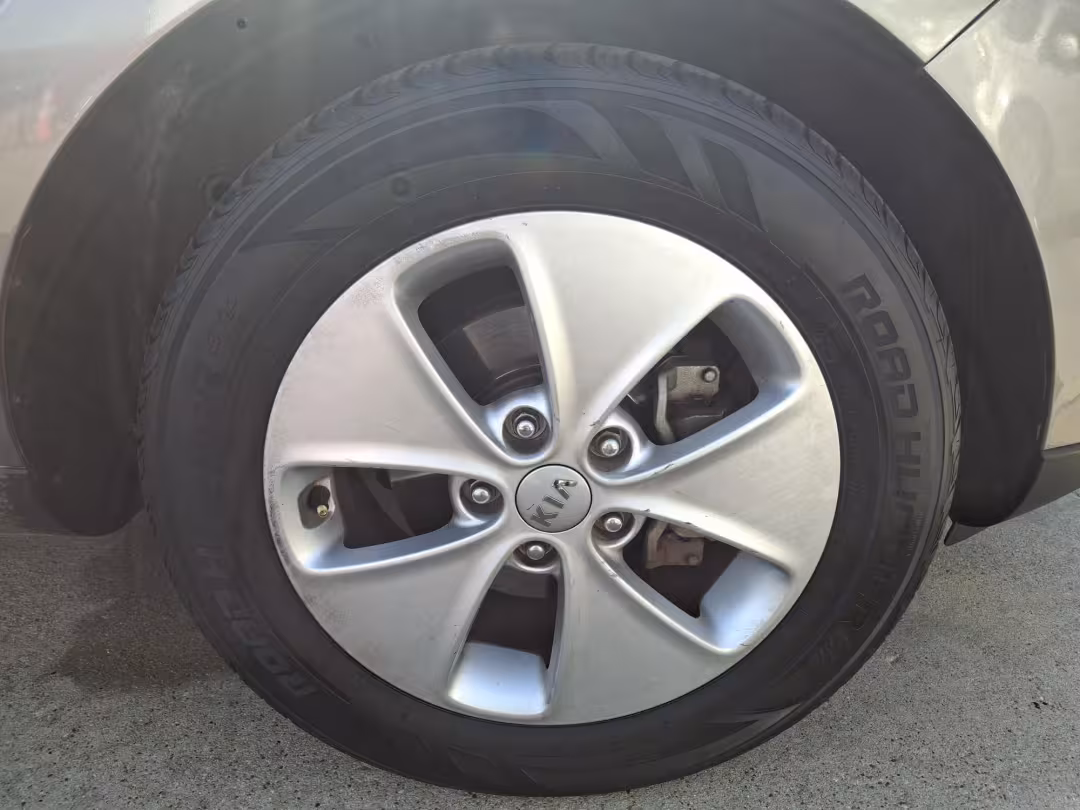 2015 Kia Soul - KNDJN2A25F7135394 - Image #26