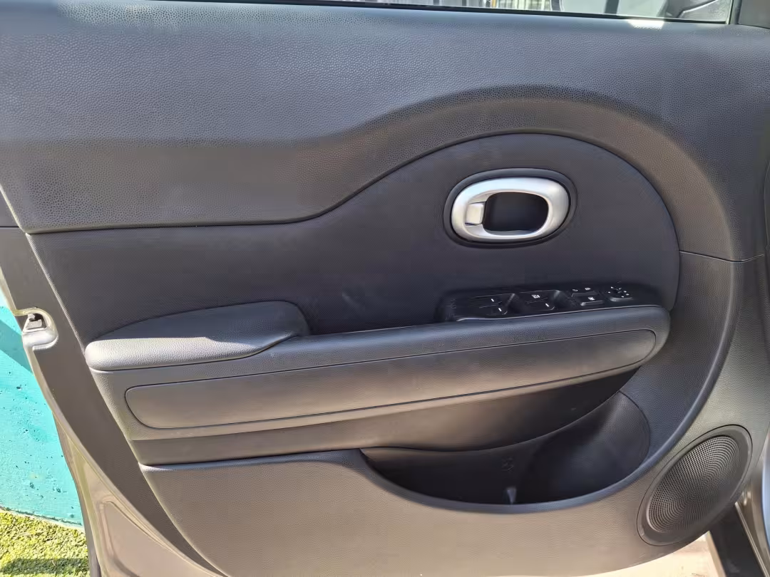 2015 Kia Soul - KNDJN2A25F7135394 - Image #8