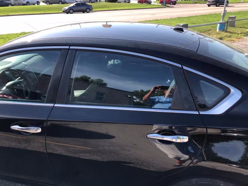 2015 Nissan Altima - 1N4AL3APXFN877251 - Image #2