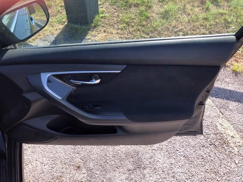 2015 Nissan Altima - 1N4AL3APXFN877251 - Image #32