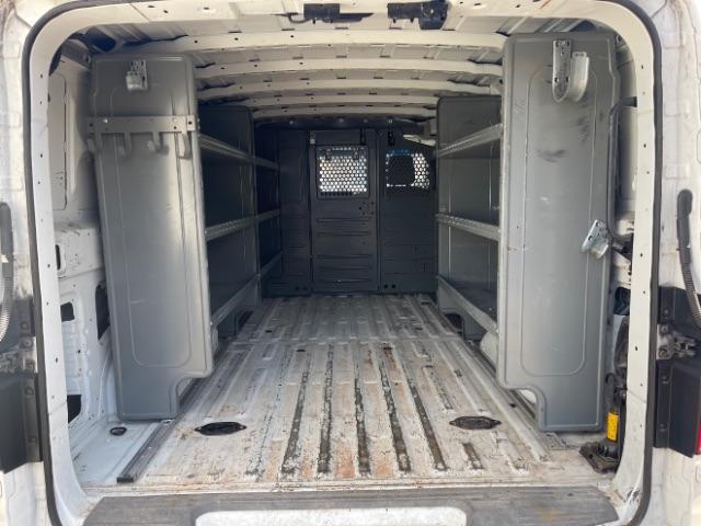 2015 Nissan NV Cargo - 1N6BF0KL1FN802984 - Image #11
