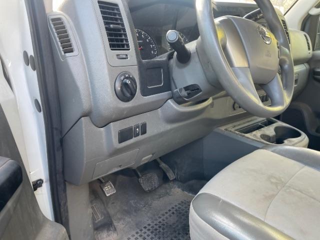 2015 Nissan NV Cargo - 1N6BF0KL1FN802984 - Image #17