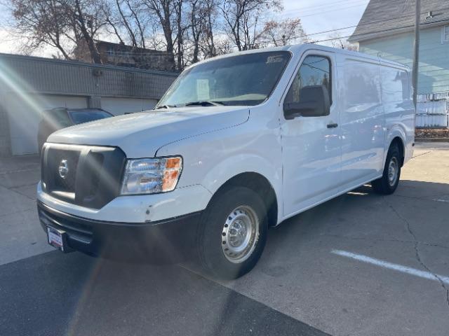 2015 Nissan NV Cargo - 1N6BF0KL1FN802984 - Image #2