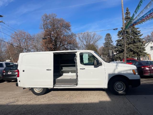 2015 Nissan NV Cargo - 1N6BF0KL1FN802984 - Image #9